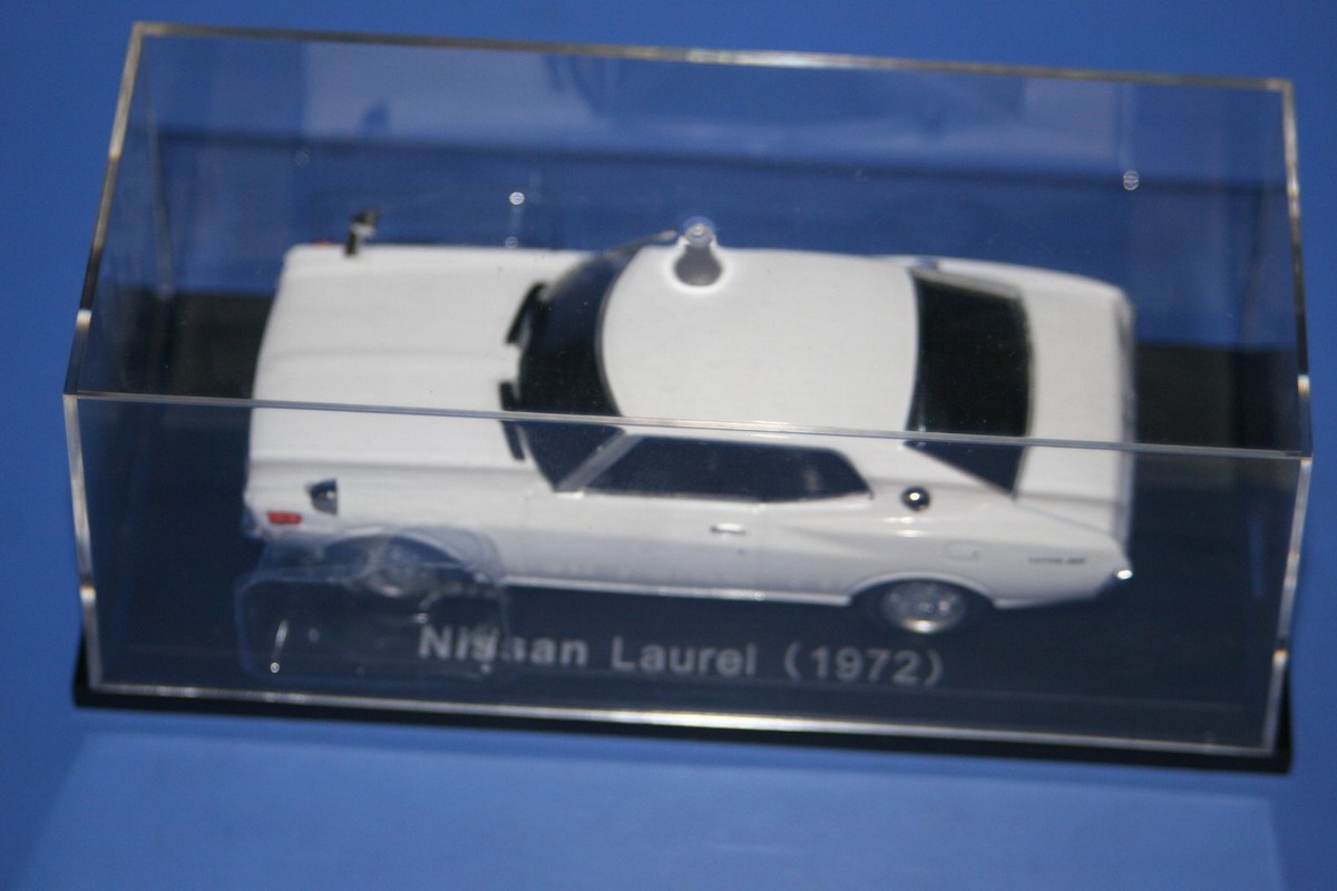 Nissan Laurel HT (1972) ミニカー 1972 NISSAN LAUREL HT 2000