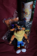 Crash Bandicoot Fan Set Plush Stofftier Snapback Beanie & Illustration Mousemat