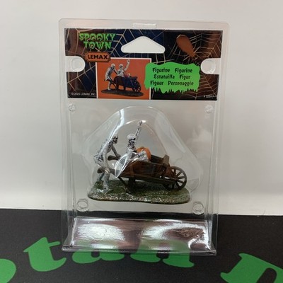 Lemax Spooky Town #52517 Playful Skeletons Halloween Village Figurine