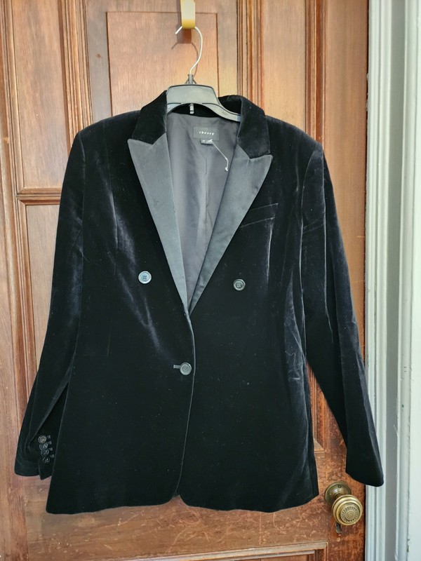 Theory Black Velvet Tuxedo Jacket Women's Size 12-$598