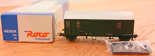 Roco Professional 46904 H0 ÖBB gedeckter Güterwagen in Grün/Grau | Condition: Gebraucht
