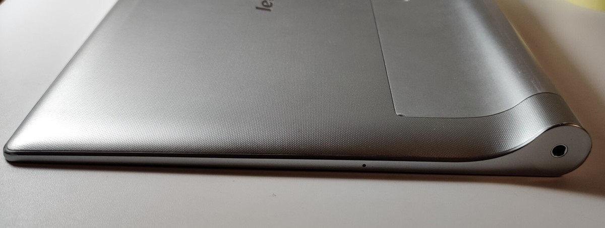 Lenovo Yoga Tablet 2 1050F 10.1 WiFi 16GB Android 5 Tablet