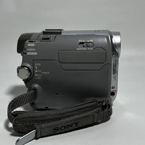Sony Handycam DCR-HC20 Carl Zeiss MiniDV Camcorder For Parts Or Repair - Picture 4 of 7