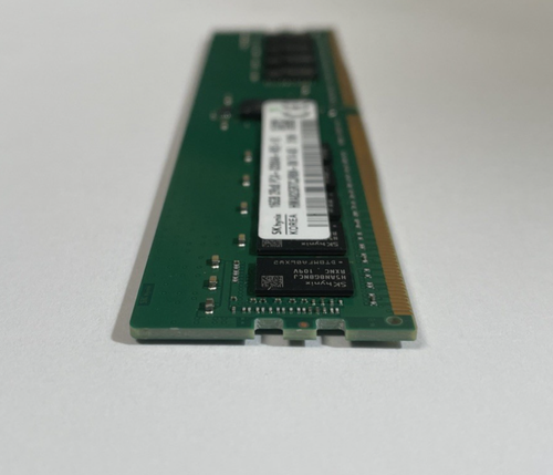 HMA82GR7CJR8N-XN SK Hynix- 16GB 2Rx8 PC4-3200AA-RE2-12 Memory - Picture 6 of 7