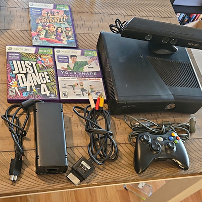 Microsoft Xbox 360 Kinect Bundle w/ Wired Controller & Fitness Games *Read Desc