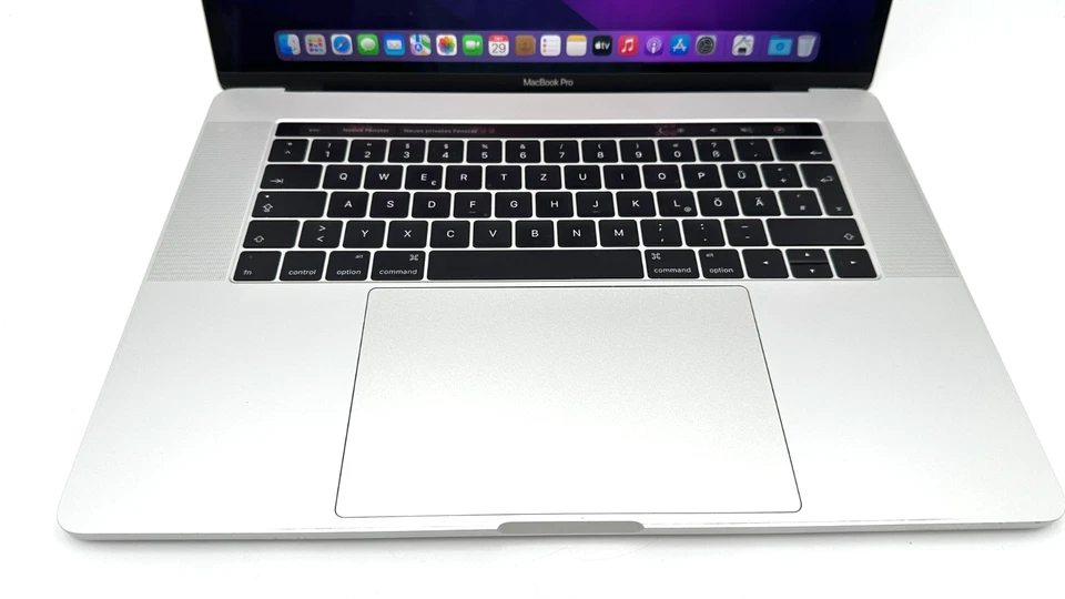 Apple MacBook Pro 15 - A1707 - 2016 - 2.7 GHz i7 - 16 GB RAM - 500 GB SSD - Bild 2 von 4