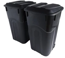 32 Gallon Wheeled Outdoor Garbage Can w/Attached Snap Lock Lid and Handles 2Pack