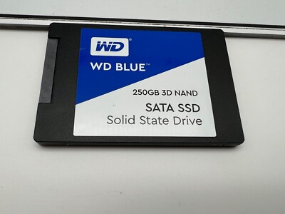 WD Blue 3D NAND SATA 6Gb/s 2.5'' 250GB SSD WDS250G2B0A-00SM50 Solid State Drive