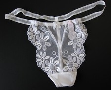 1 NEW Victoria's Secret VINTAGE Y2K Lace String Thong Panties SZ MEDIUM