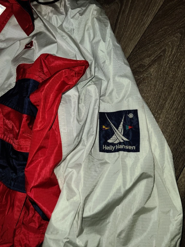 Helly Hansen Vintage 90’s Navy Red and Cream Twin Sails Weather Repellent Jacket - Image 2 of 4