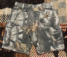        VINTAGE CARHARTT REALTREE HARDWOODS CAMO 34 SHORTS B191 CMO RARE   