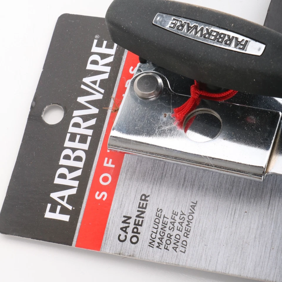 Abridor de latas de segurança com alças macias Farberware - Imagem 3 de 4