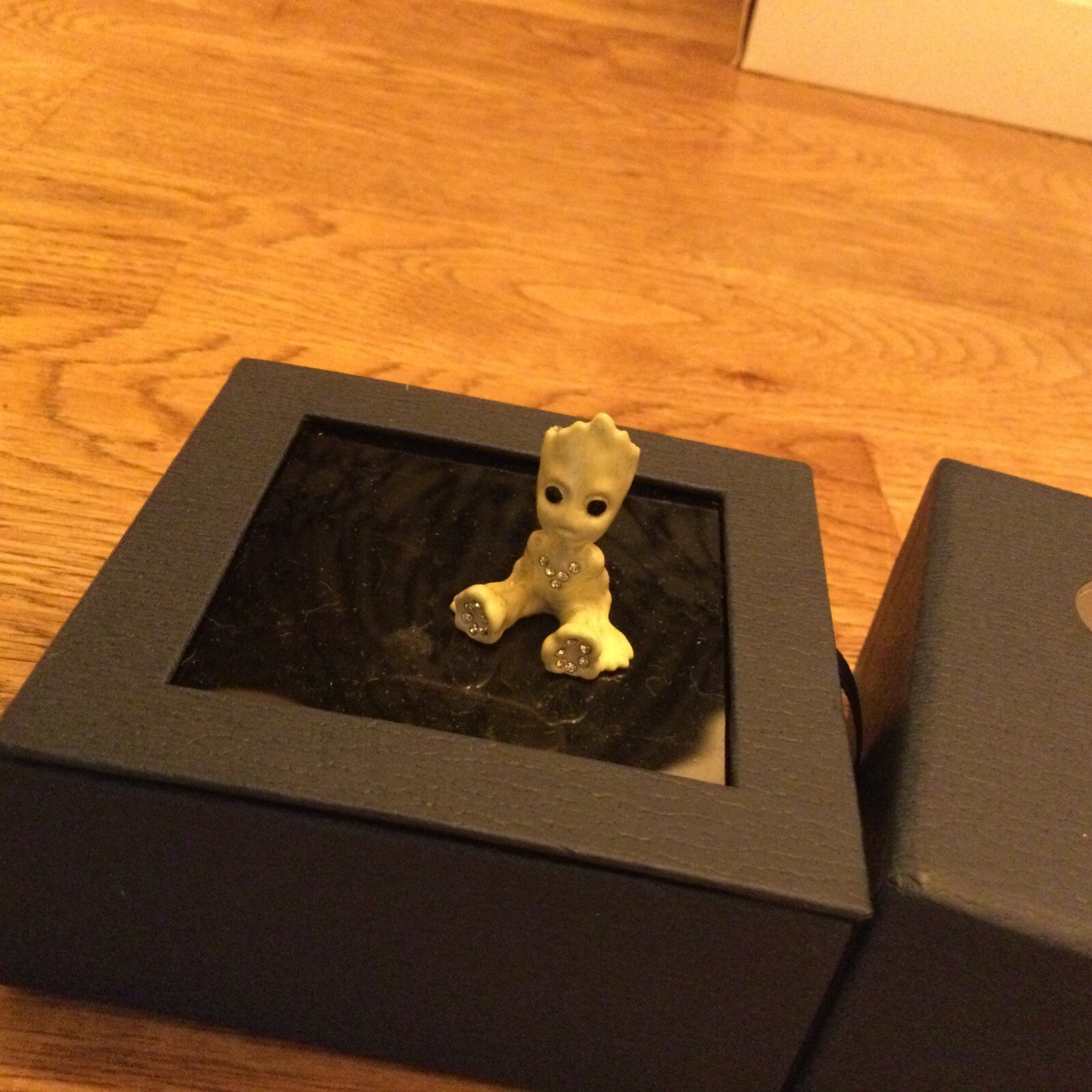 Picture 1 of 5