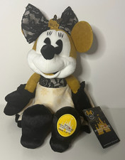 Minnie Mouse The Main Attraction Collection, 2 of 12 - Pirates of the Caribbean