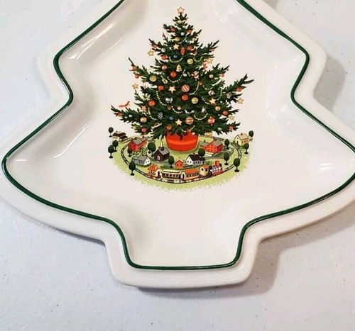 Pfaltzgraff Christmas Tree Plate - Picture 5 of 7