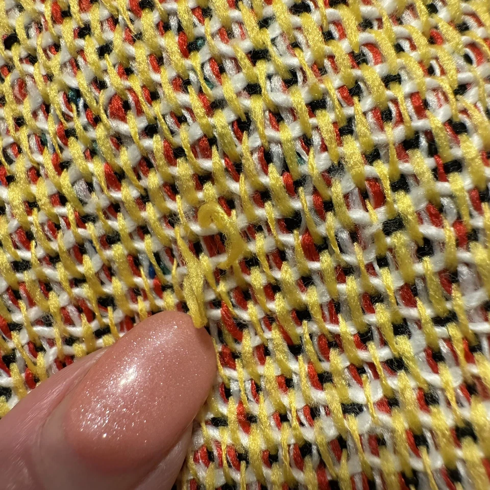 DC Comics Wonder Woman She Can Tapiz Throw 48”x60” Hecho en EE. UU. Foto 4 de 4