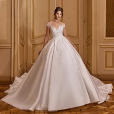 Luxury Satin Wedding Dresses Elegant V-neck Cap Sleeves Lace Applique Gowns