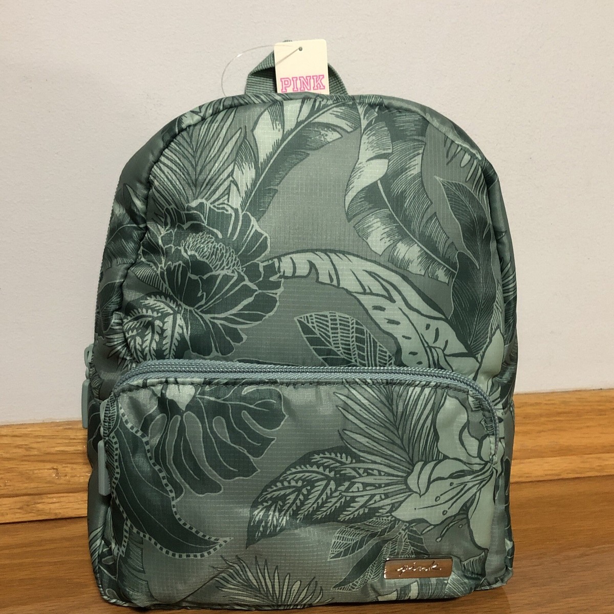 PINK VS everyday backpack NWT High Sierra Curve Everyday Backpack color | Mercari main image 3
