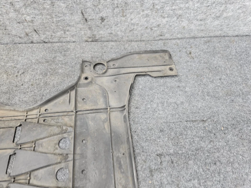 MONTAJE CUBIERTA INFERIOR MOTOR LEXUS 06-15 IS250 GS300 GS350 GS430 GS450h OEM Foto 3 de 4