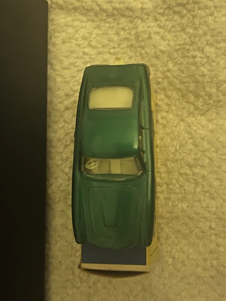 Caja de cerillas Lesney Vintage Ferrari Berlinetta #75 verde con enganche en caja original Foto 4 de 4