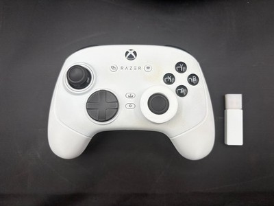 RAZER WOLVERINE V3 PRO [WHITE EDITION] WIRELESS GAMING CONTROLLER [FOR XBOX/PC]