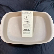 Pampered Chef Rectangular Stone 9x13 Baker New w/Box + rack small mark on bottom