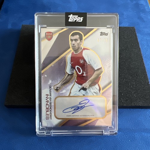 Topps Arsenal Invincibles 2003/2004 van bronckhorst 47/75Auto Encased purple