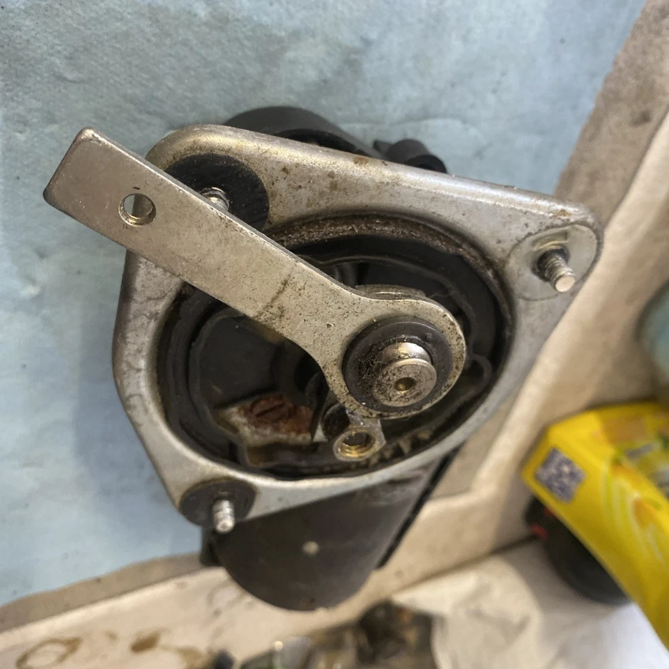 Mercedes Benz R107 450SL 560SL 380SL 280SL 1972-89 MOTOR LIMPIAPARABRISAS OE Foto 3 de 4