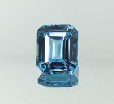 Natural 7.75 Ct Museum Blue Aquamarine Emerald Cut Certified Loose Gemstone