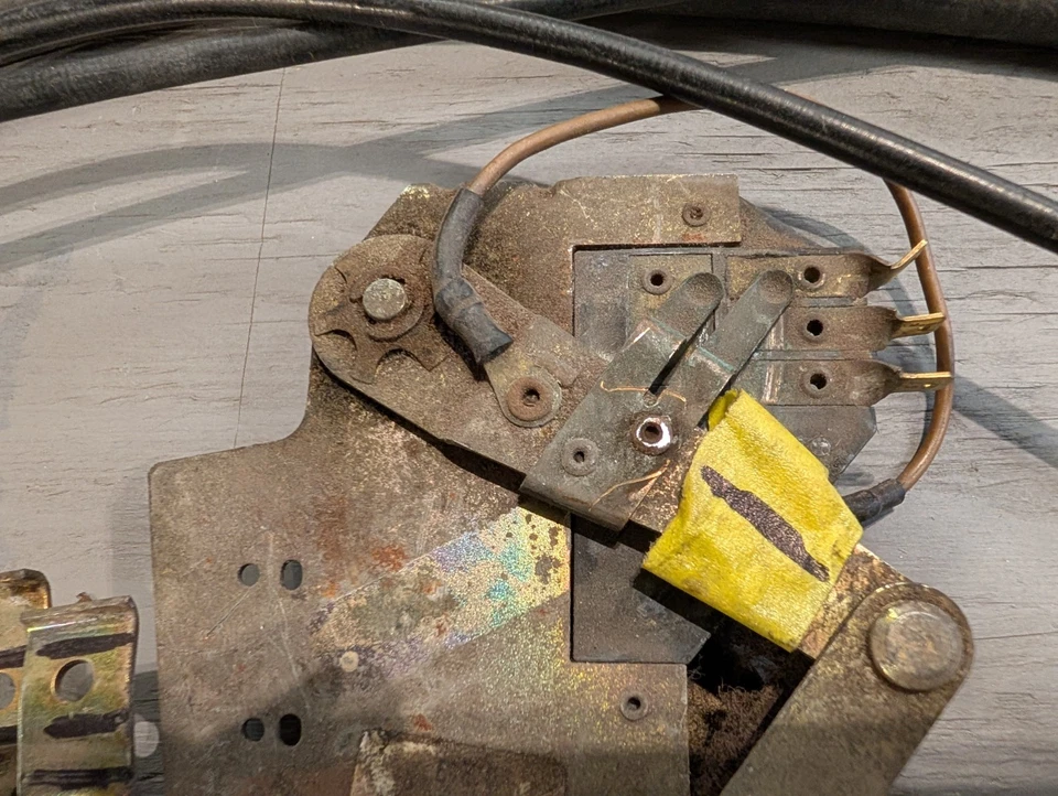 Controles de calefacción de tablero Porsche 914 72-74 OEM SÓLIDO SIN RESTAURAR (rojo medio) Foto 4 de 4