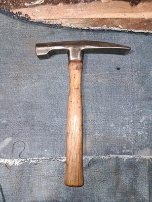 Vintage Goldblatt Bricklayer's Hammer 28oz Beautiful 12in Handle Great Condition