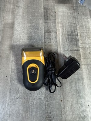 Wahl 7065L Lifeproof Lithium Ion Flex Foil Shaver