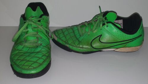 Nike Tiempo Astro Turf Trainers Green Size 5 - Foto 1 di 9