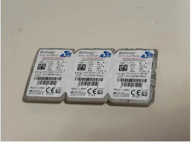 Biofinity Toric Multifocal Monatslinsen -1,75 -0,75 +1,00 D - Bild 2 von 2