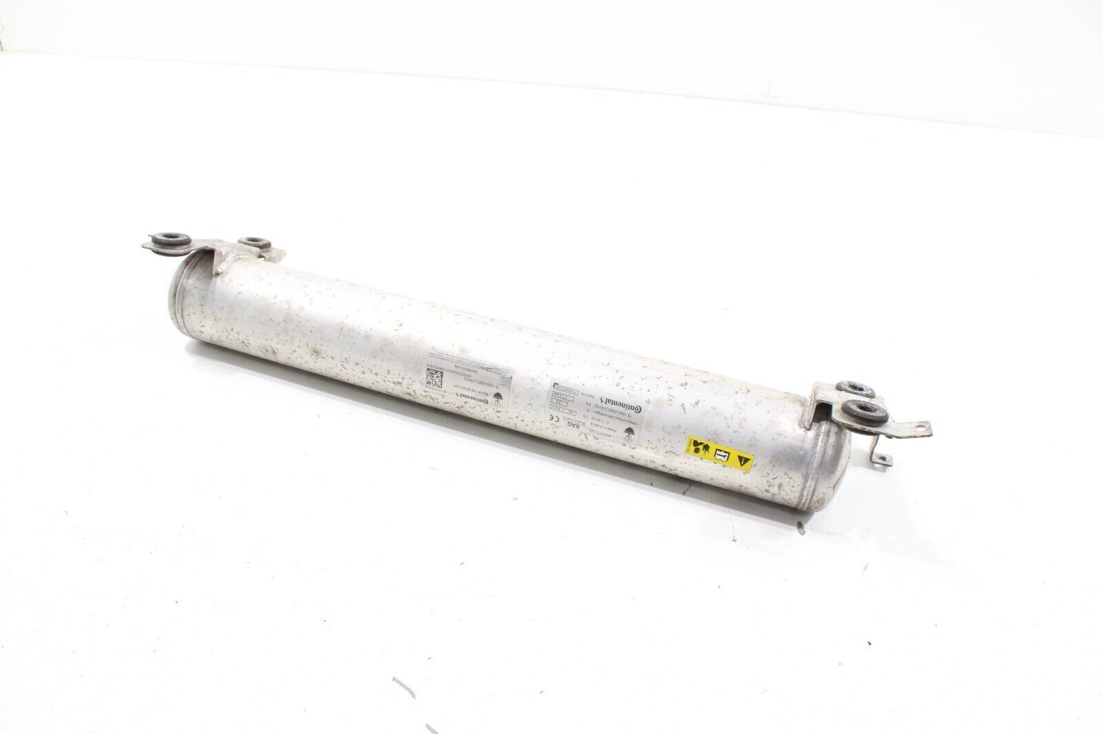 2017 - 2020 MASERATI LEVANTE AIR RIDE SUSPENSION REAR RESERVOIR TANK OEM