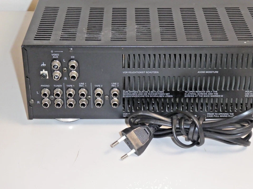 Grundig V 8200 MKII Integrated Stereo Amplifier m. 5-Band Equalizer, DEFEKT - Bild 4 von 4