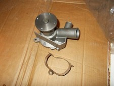 Pompe à eau BMW 323