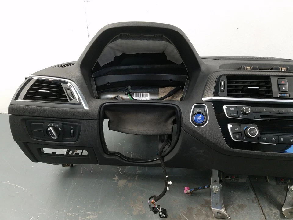 BMW M2 F87 2018 panel de instrumentos/guantera/controles de aire acondicionado/radio -** #2909 J3 Foto 2 de 4