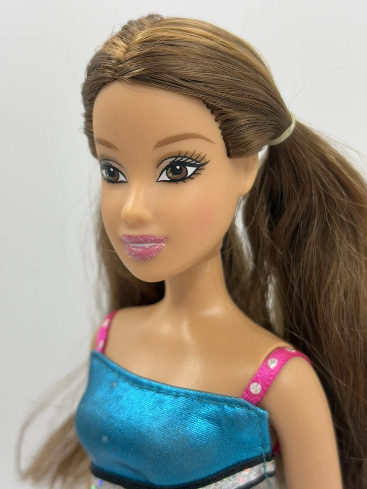 Pom Pom Divas Barbie & Teresa Fly Girls Dolls 2007 Cheerleader Set Incomplete - Image 4 of 4