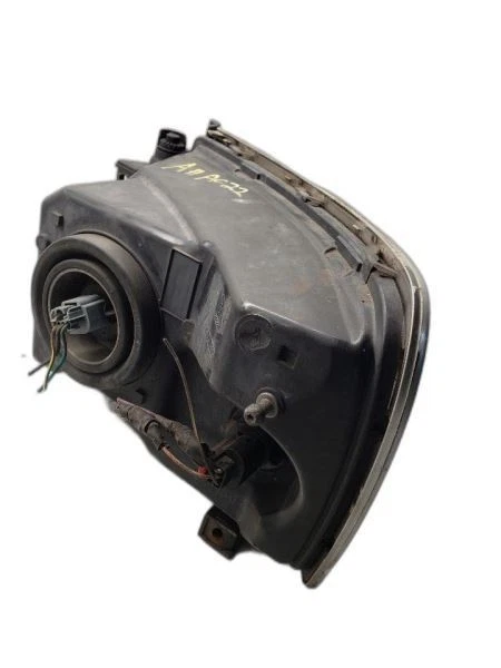 Черный ободок пассажирской фары с хромированной отделкой подходит для 08–11 DAKOTA 1208676 - Изображение 3 из 4