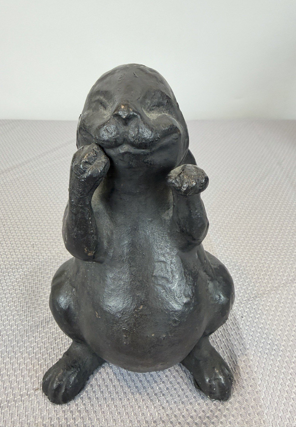 SPI Home Bunny Rabbit Figurine Statue Cast Iron Garden Yard Patio Decor 6.5”