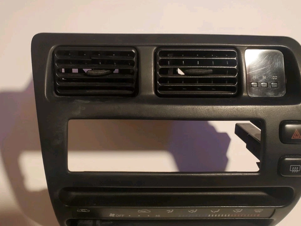 Оригинальный ободок радиоприемника вентиляционные отверстия для Toyota Corolla 1993 1994 1995 1996 1997 годов выпуска - Изображение 3 из 4