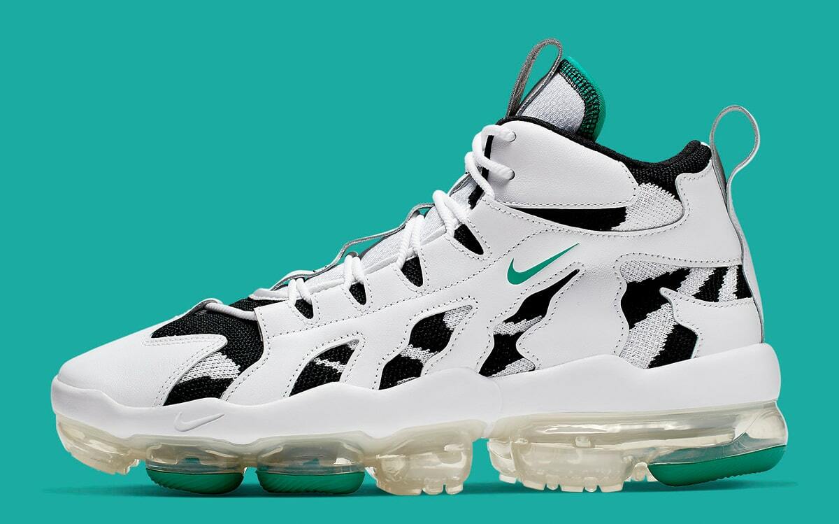 nike vapormax green and black