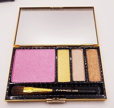 MAC Cosmetics Face Palette - Dresscamp - NEW  READ DESCRIPTION