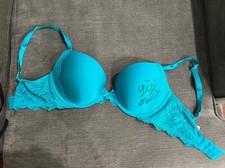 Gigi Dolin “ Priscilla Kelly ” worn signed bra!