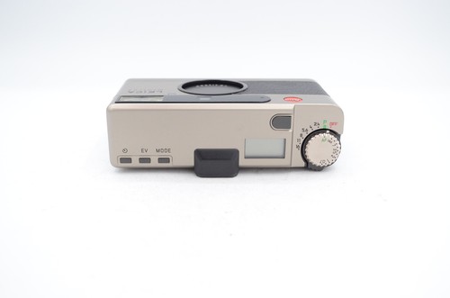 Leica Minilux 35mm Camera with 40mm f/2.4 Summarit Lens, Titanium - Picture 5 of 7
