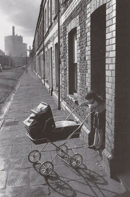POSTKARTE: KINDHEIT, SPLOTT, CARDIFF. 1974. RP SOZIALGESCHICHTE