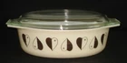 PYREX - 2 1/2 QT. - #045 Gold on Cream GOLDEN HEARTS Promotional Casserole & Lid