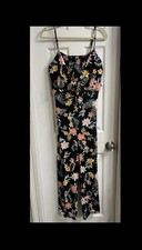 Pagliaccetto tutina nuovo con etichette senza confini nero floreale cravatta davanti con schiena aperta (taglia XL)