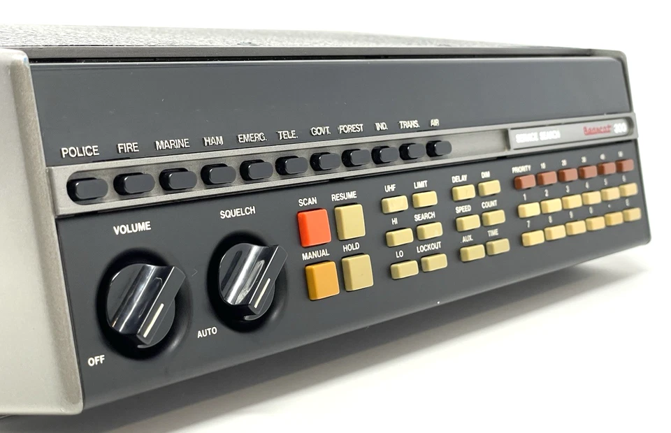 Vintage Bearcat Electra BC-300 50ch Programmable Emergency Police Radio Scanner - Image 3 of 4